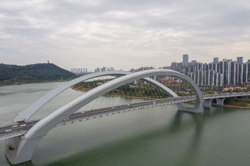 Puente en arco de Acero