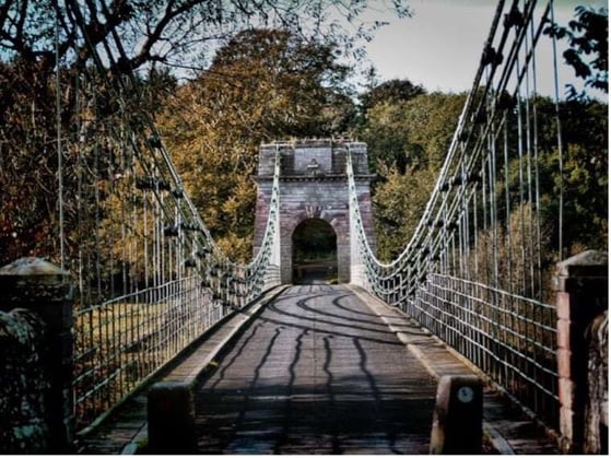 the union chain bridge is a suspension bridge